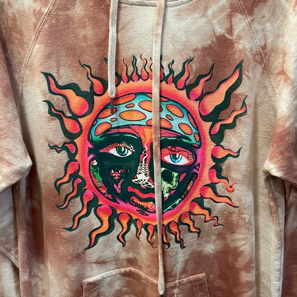 Graphic tee hoodie - Picture 3 of 6
